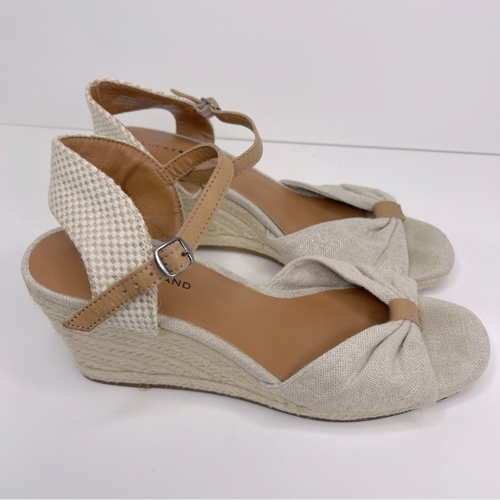Lucky Brand Women's 8 Tan Gray Espadrille Wedge Sandal Feminine Bow‎ Beach Vaca